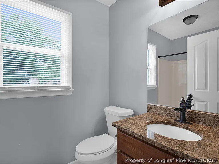 1183 Helmsley Dr — Photo 17