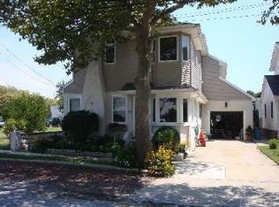 54 Inwood Ave, Point Lookout, NY 11569