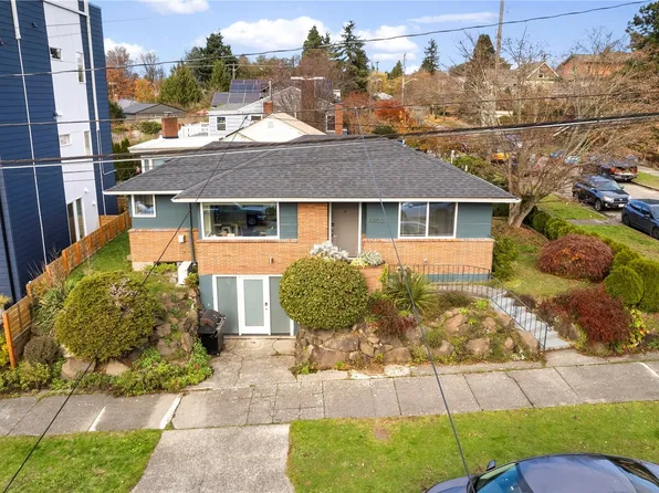 4402 SW Holly Street, Seattle, WA 98136