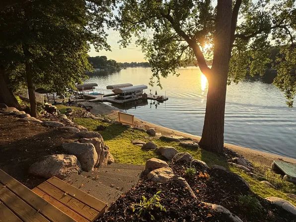 16576 Inguadona Beach Cir SW, Prior Lake, MN 55372