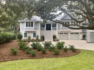 5 Steam Gun Pl, Hilton Head Island, SC 29928