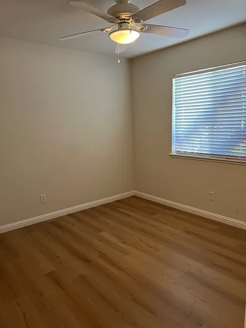 417 Powell Drive - 1 — Photo 2