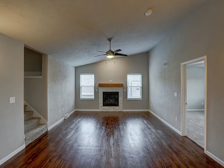 826 Thompson Dr — Photo 21
