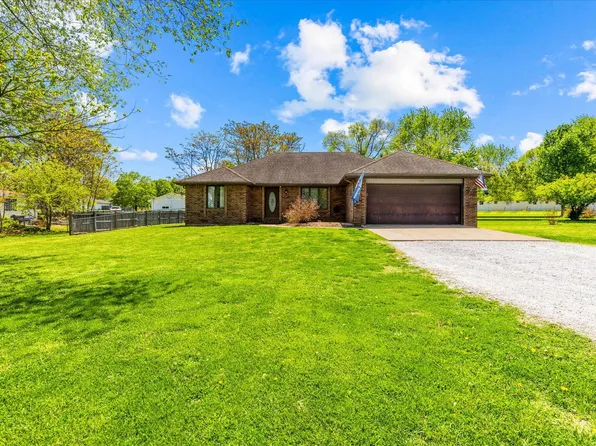 304 W Mcknight, Clever, MO 65631