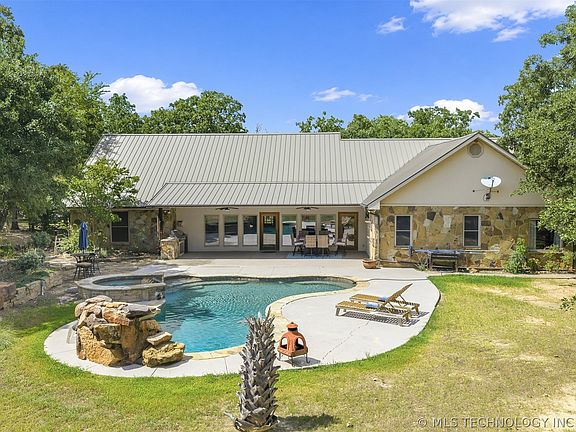 3rd image of 780 Rickets Ln