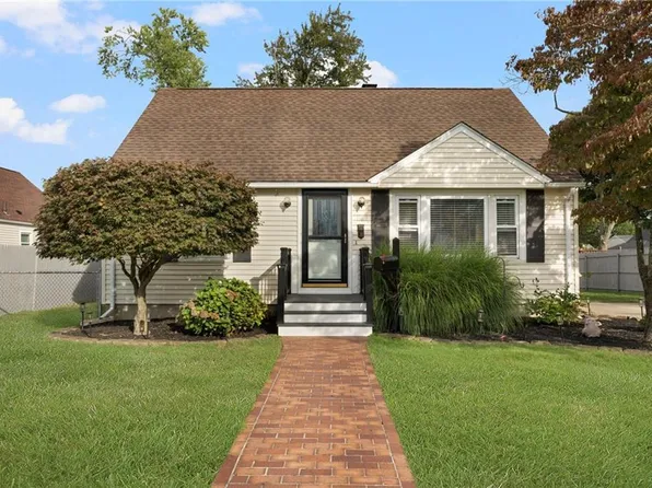 118 Airway Rd, Warwick, RI 02886