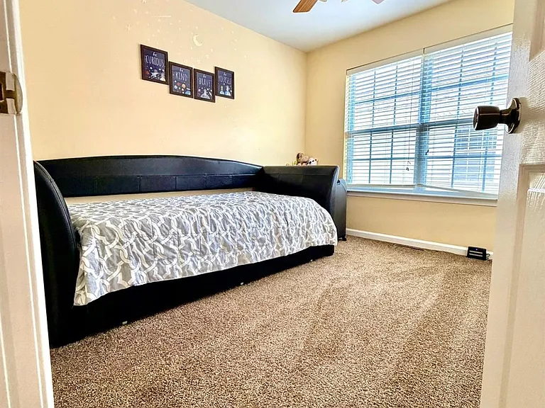 247 Morning Glory Dr — Photo 18