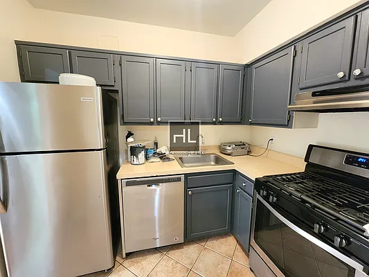 Rented by Highline Residential | media 3