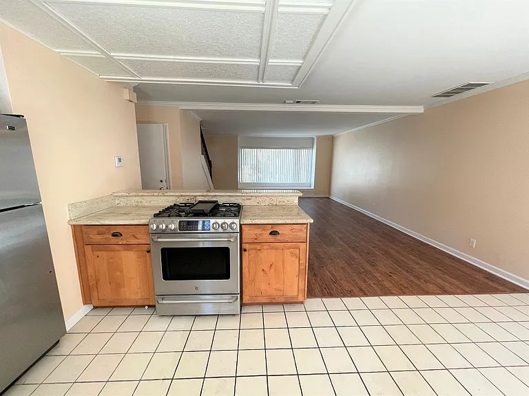 1206 Llama Ct — Photo 14