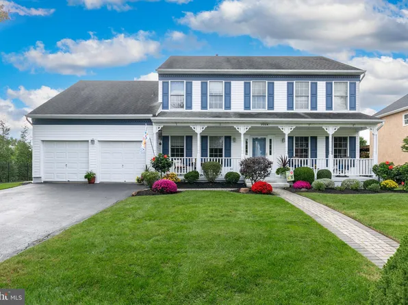 4 Apple Orchard Rd, Moorestown, NJ 08057