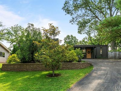 616 Hickory Hollow Ln, Saint Louis, MO, 63122