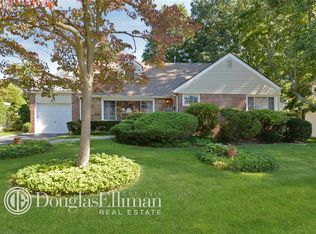 14 Linda Rd, Port Washington, NY 11050