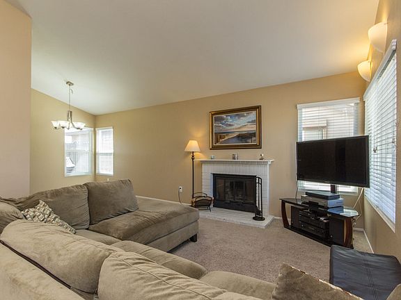 3rd image of 2155 Madreselva Way