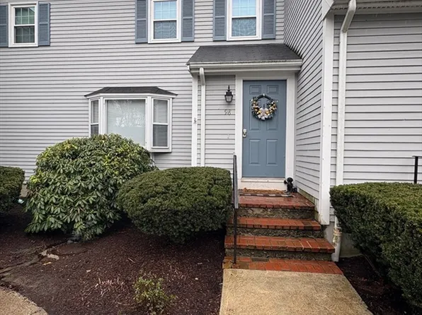 98 Village St Unit 98, South Easton, MA 02375