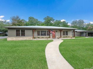 2612 Avenue K, Hondo, TX 78861