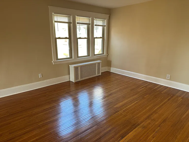 4828 Glenway Ave — Photo 24