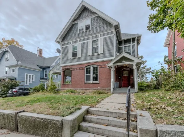 148 Lincoln St, Worcester, MA 01605