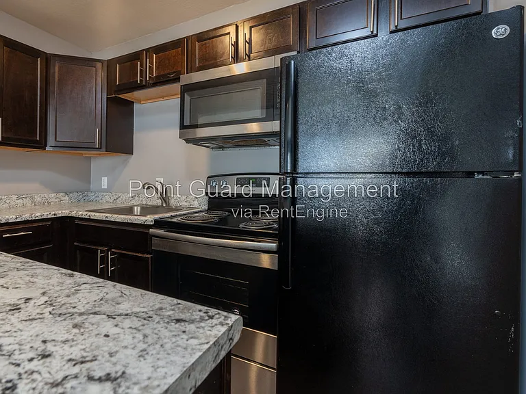 2110 E 16th St N #101 — Photo 11
