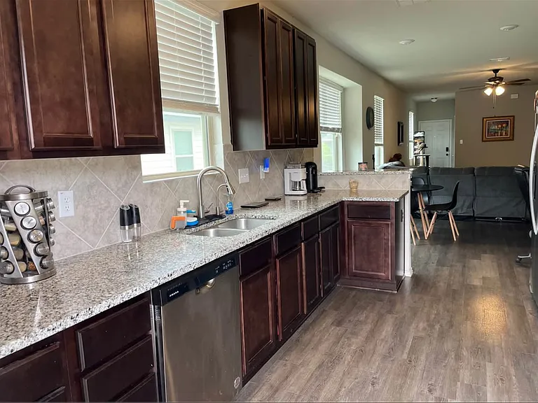 9422 Graze Br — Photo 6