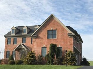 738 Lindwood Dr, Greensburg, PA