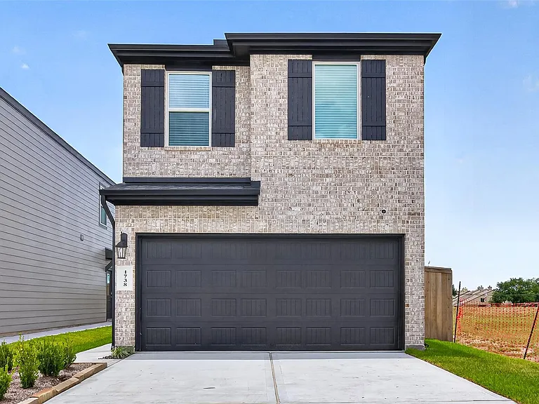 1738 Revolution Way — Photo 1