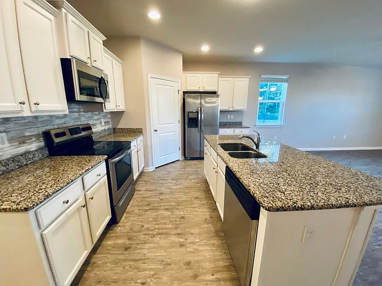 Kitchen 6_10062022