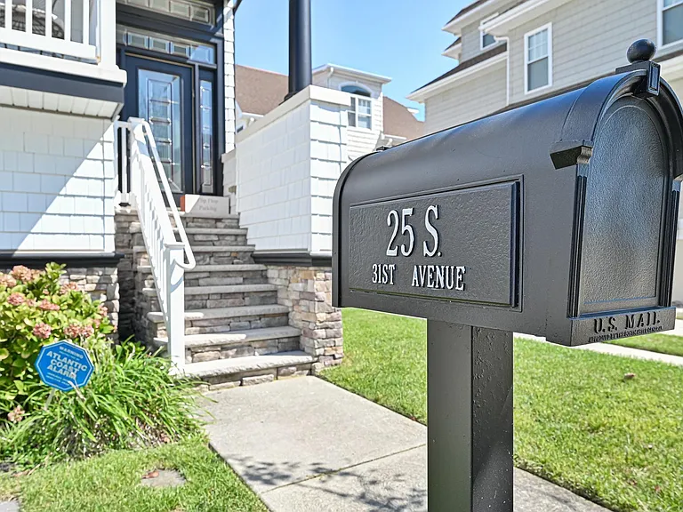 25 S 31st Ave — Photo 45