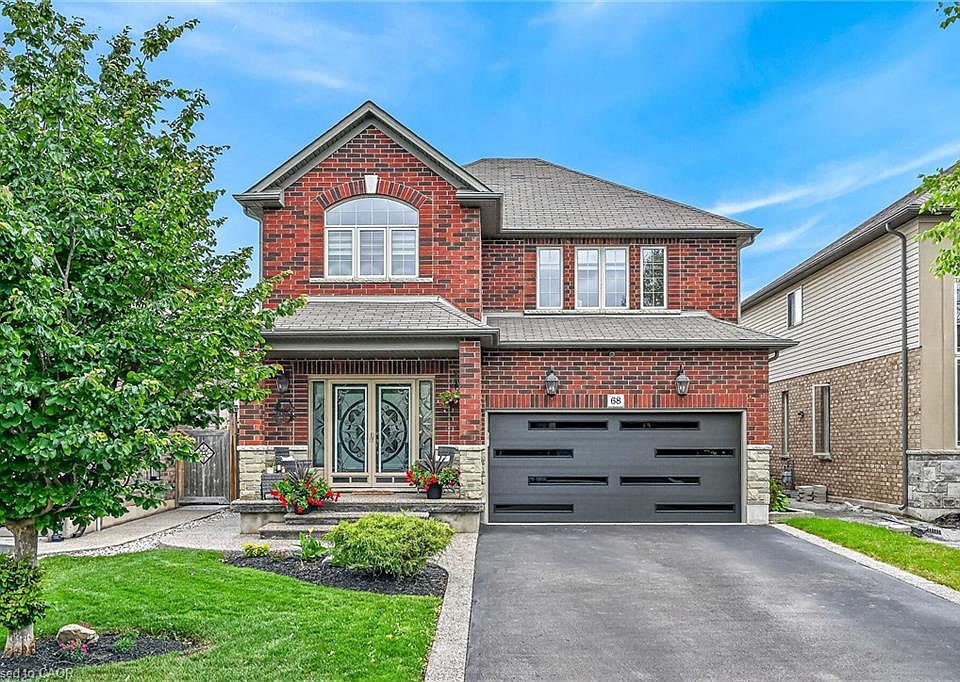 1st image of 68 Garinger Cres