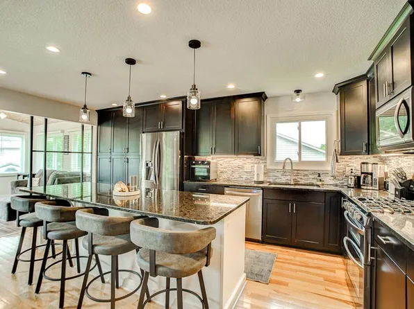 15614 Heywood Way, Apple Valley, MN 55124