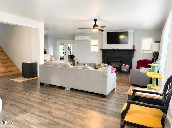 504 3rd St NW, Mandan, ND 58554
