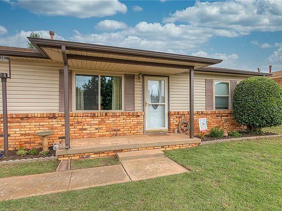 4th image of 1409 Dianna Dr