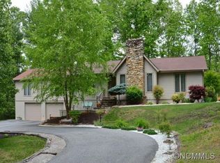 222 Prestwood Ln, Hendersonville, NC 28792