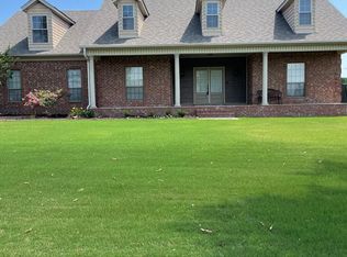 402 Charleston Cv, Marion, AR 72364