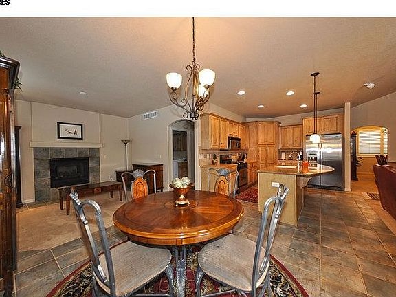 3rd image of 6640 Half Moon Bay Dr