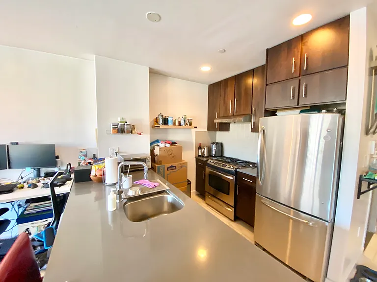 155 N 4th St #3D — Photo 11