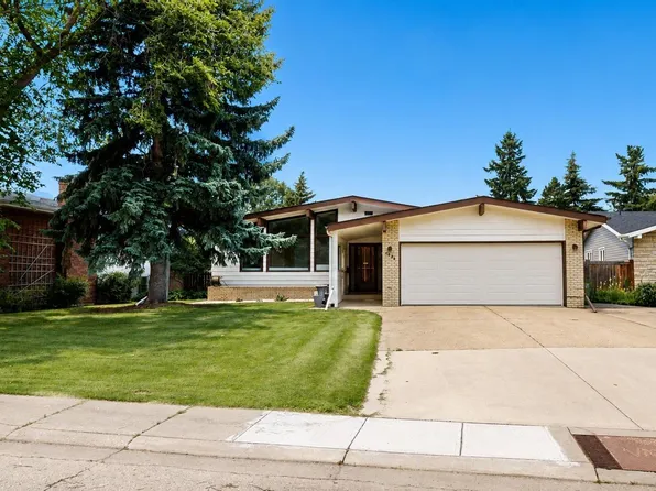 3536 105a St NW, Edmonton, AB T6J 2K8