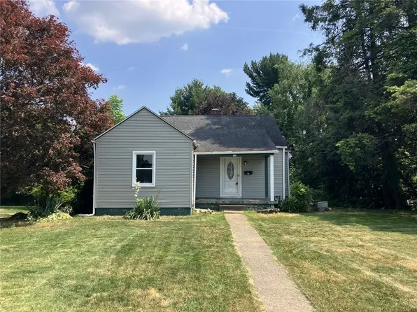 716 3rd St, North Versailles, PA 15137