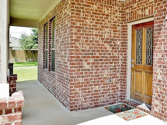 2nd image of 15506 Huddleston Dr