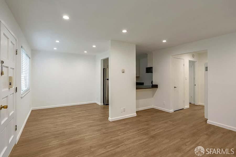 1st image of 46728 Crawford St #4-L