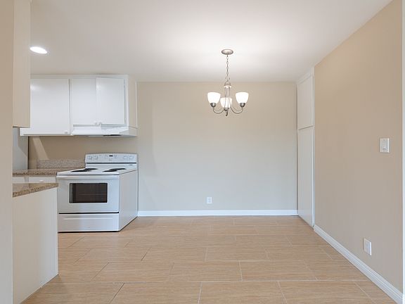 5th image of 1738 Armacost Ave APT 201
