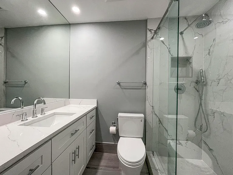 2403 Fairway Dr N — Photo 16