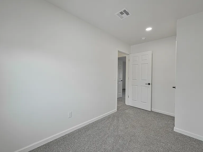 4330 Granger Ave — Photo 51