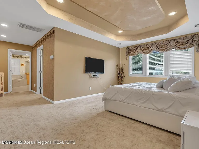 7 Mackenzie Rd — Photo 28