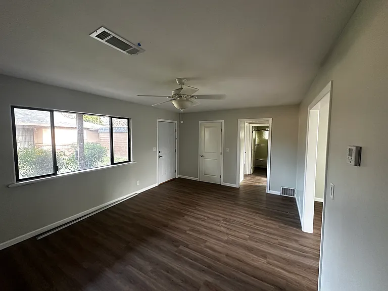 405 E Lindo Ave #405 — Photo 8