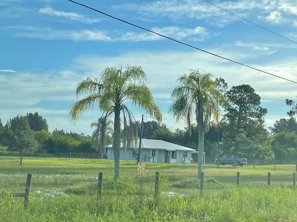 3261 South Rd, North Fort Myers, FL 33917