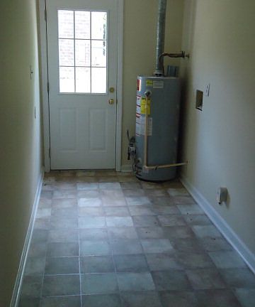 5th image of 2931 Dahlia Dr