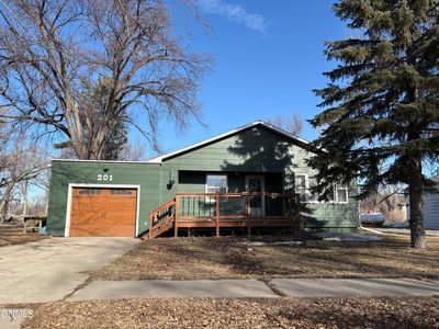 201 7th St N, Ellendale, ND, 58436