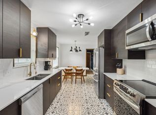 308 Brookview Dr, Hurst, TX 76054