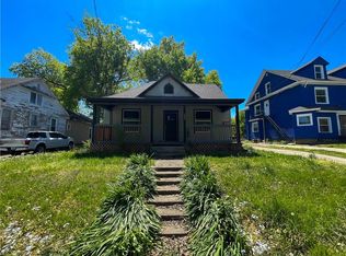 304 E Ohio St, Clinton, MO 64735