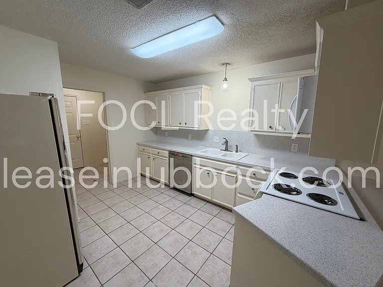 8310 Raleigh Ave — Photo 5